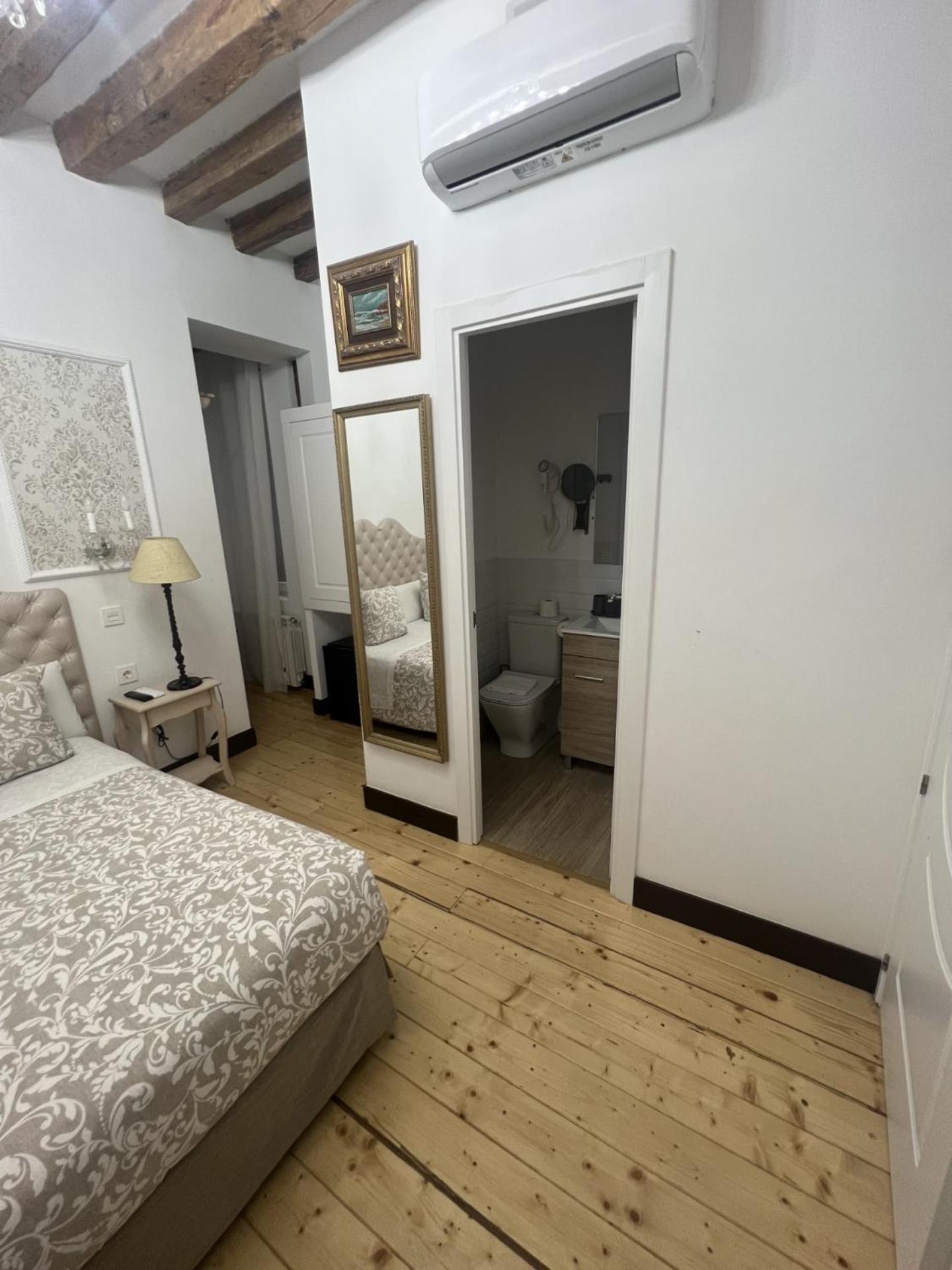 Oriente Palace Apartments Madrid Exterior foto